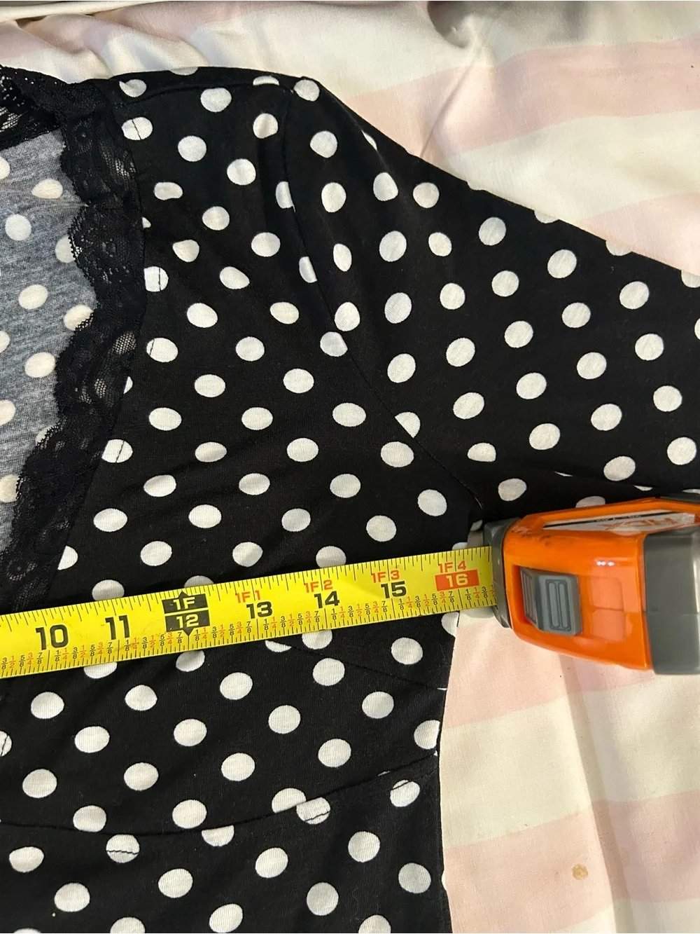 Edikted Black and White Polka Dot Lace-Trim Size M V-Neck Long Sleeve Top - Picture 4 of 15